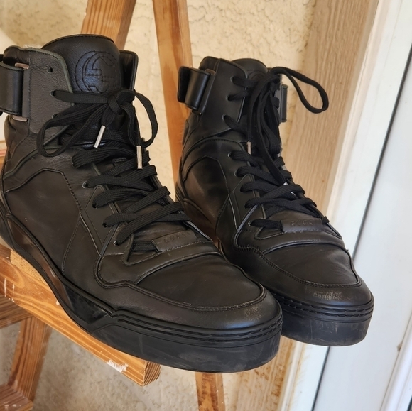 GUCCI HIGHTOP STRAP SNEAKER - Picture 7 of 15